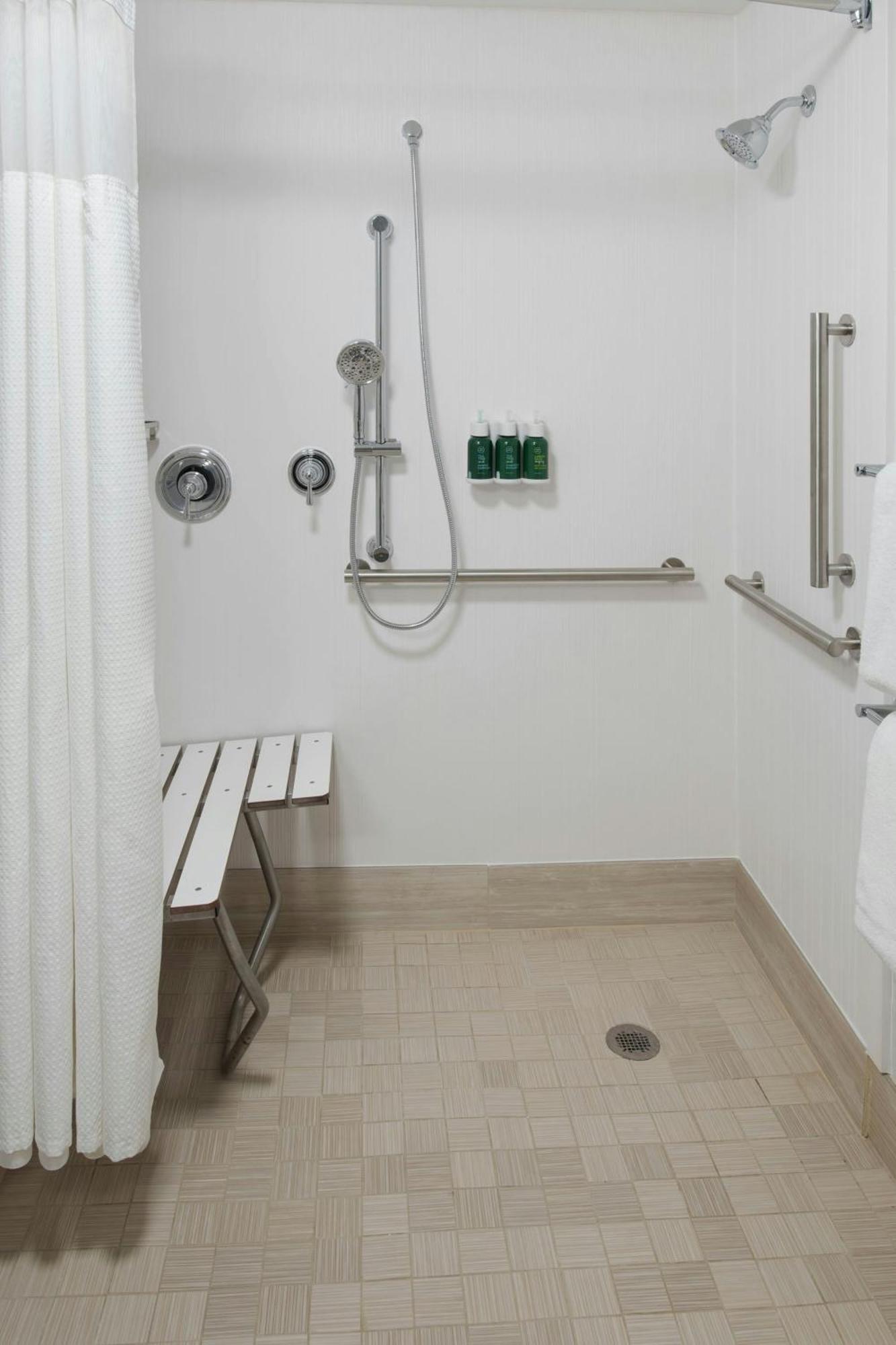 Hotel Courtyard Syracuse Carrier Circle East Syracuse Esterno foto