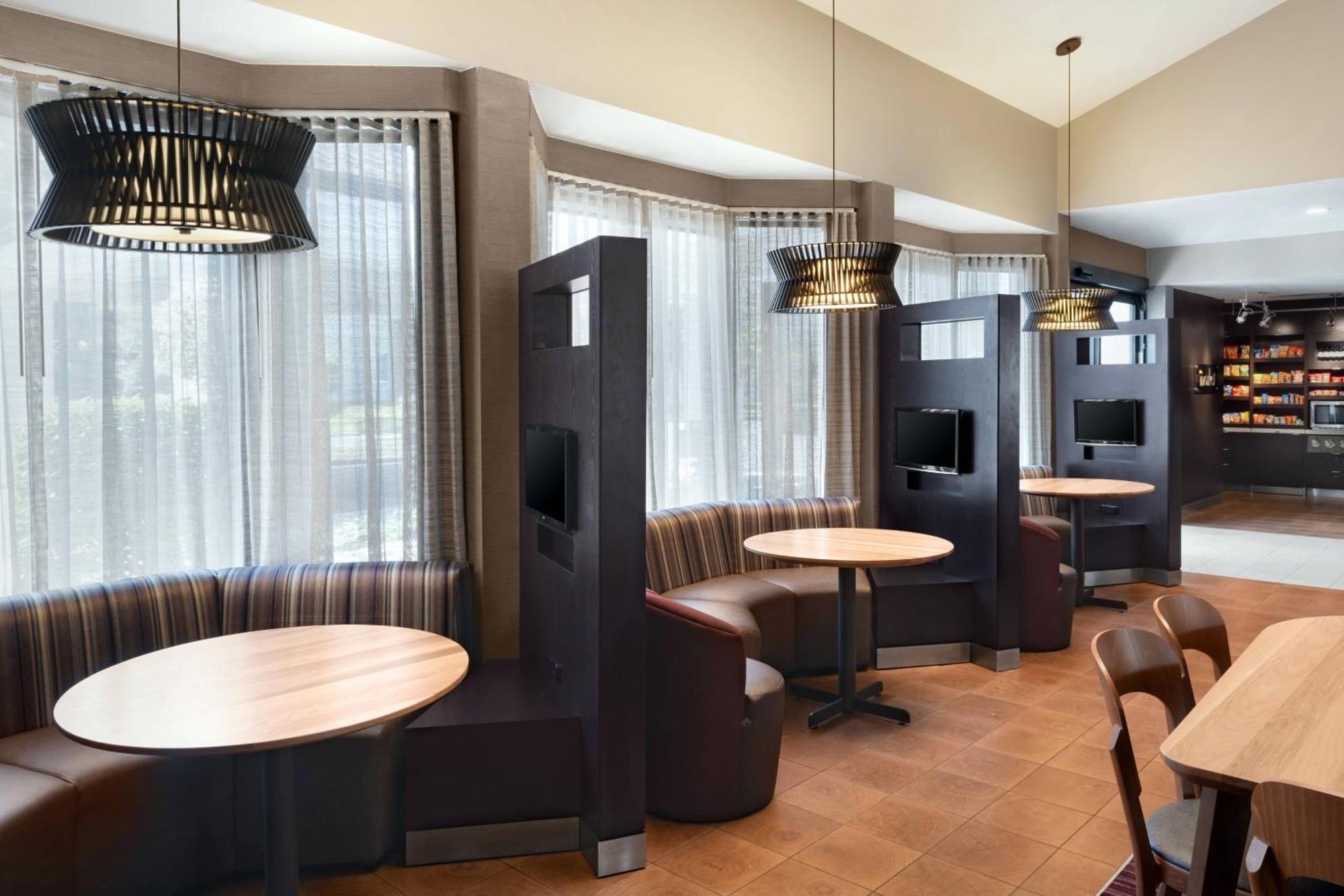 Hotel Courtyard Syracuse Carrier Circle East Syracuse Esterno foto