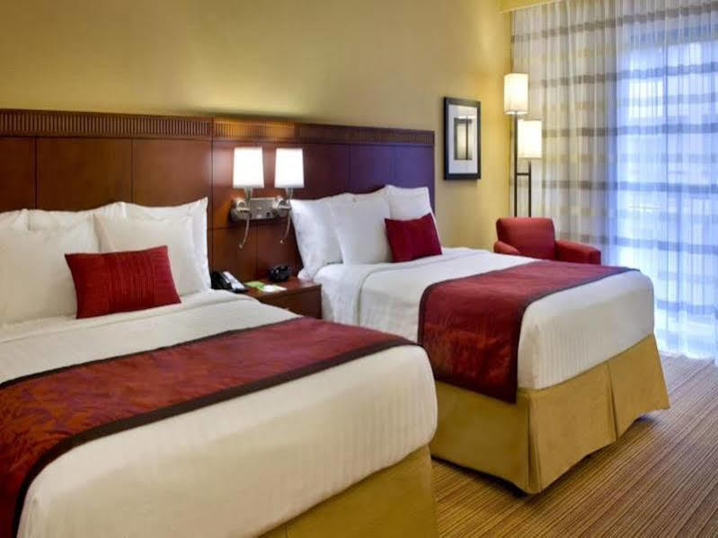 Hotel Courtyard Syracuse Carrier Circle East Syracuse Esterno foto
